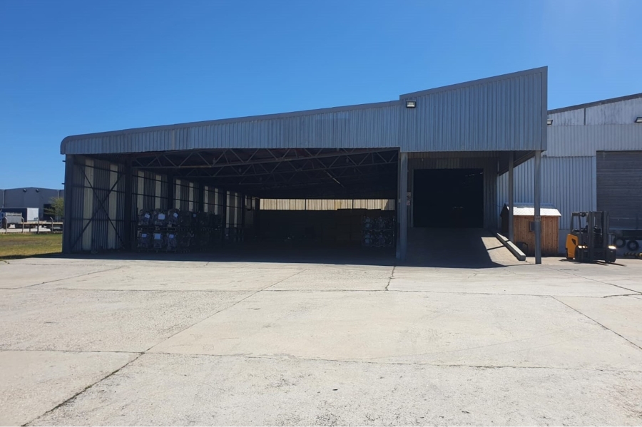 To Let commercial Property for Rent in Struandale Industrial Eastern Cape